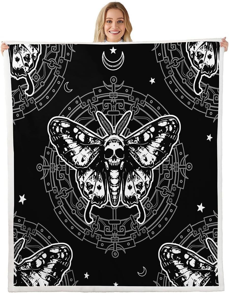 Wicked Blankets – Dark & Cozy